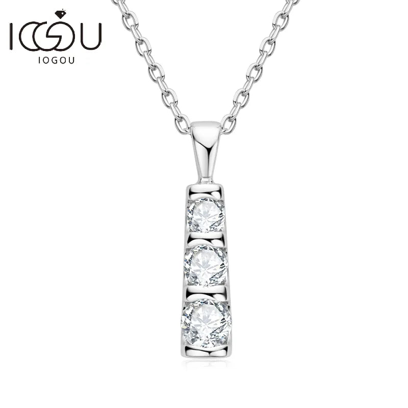 Luxury 3 Stone Pendant Necklace 0.53cttw Round Cut Moissanite Bar Necklaces 925 Sterling Silver Fine Jewelry for Womans